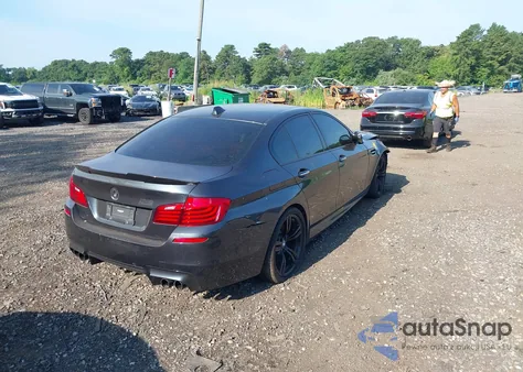 2015 BMW M5 from USA, damaged, VIN WBSFV9C53FD594780